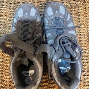 Specialized Tahoe Women's Clip-in Cycling Shoes